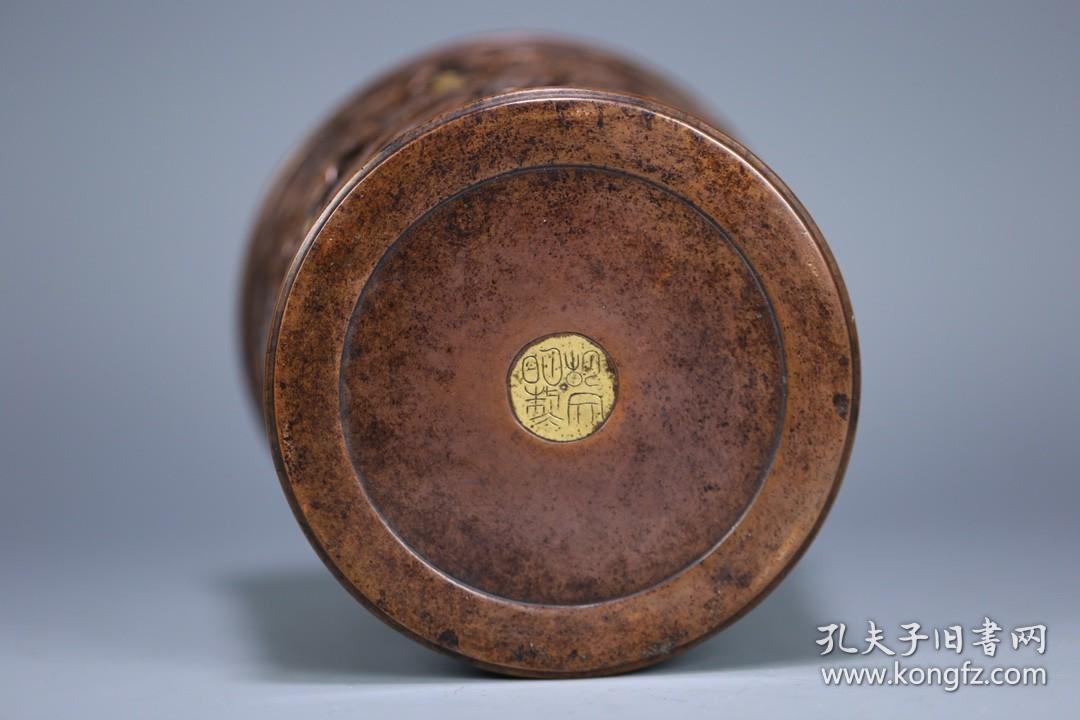 旧藏老铜狩猎图笔筒