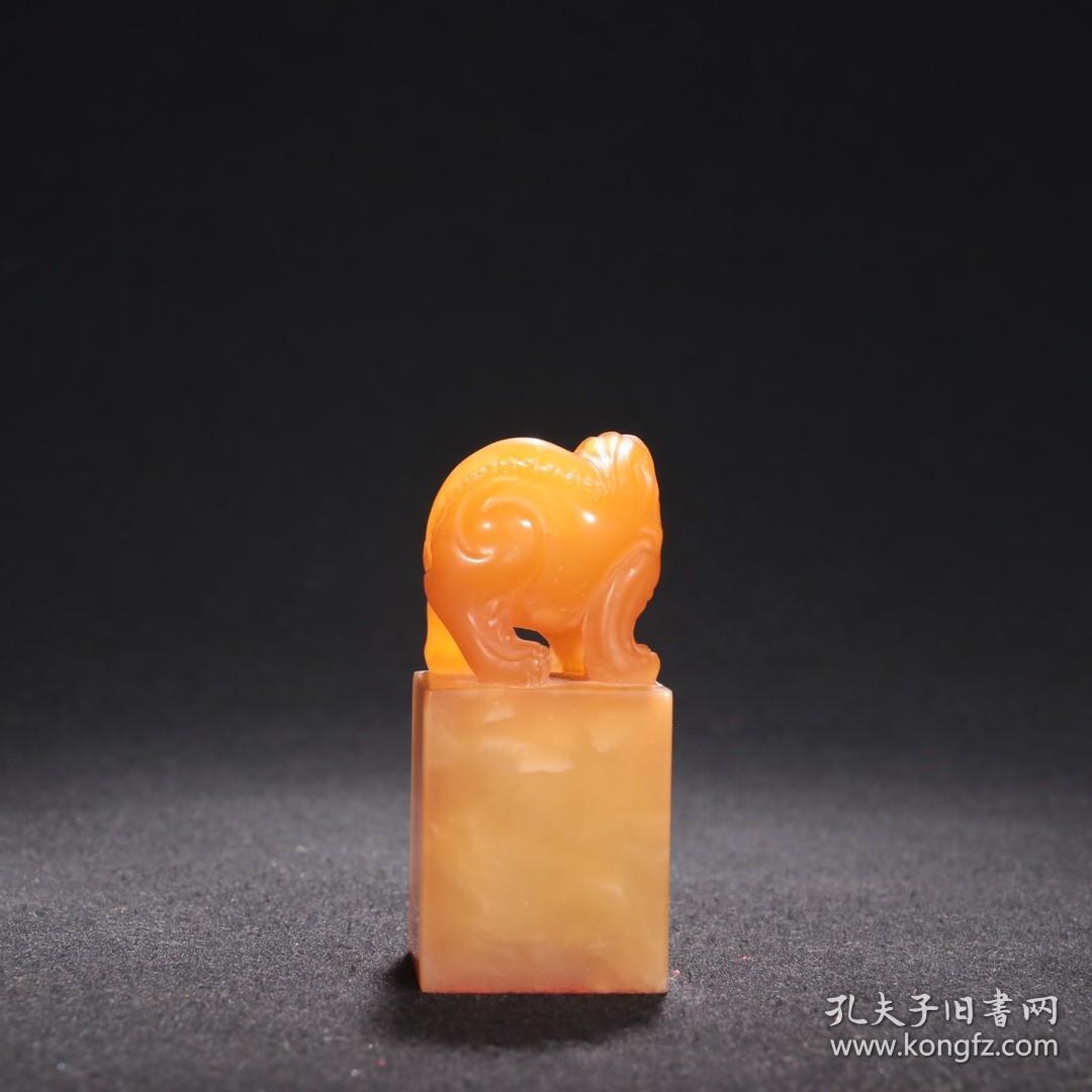 旧藏蒋仁刻石田黄石瑞兽钮印章