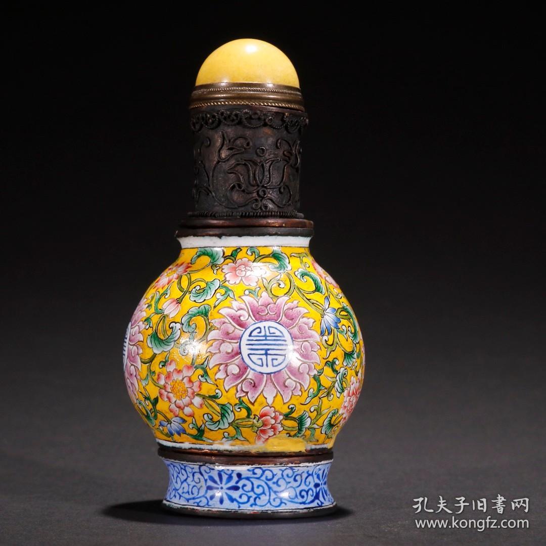 乾隆款·铜胎珐琅彩花卉转心鼻烟壶.