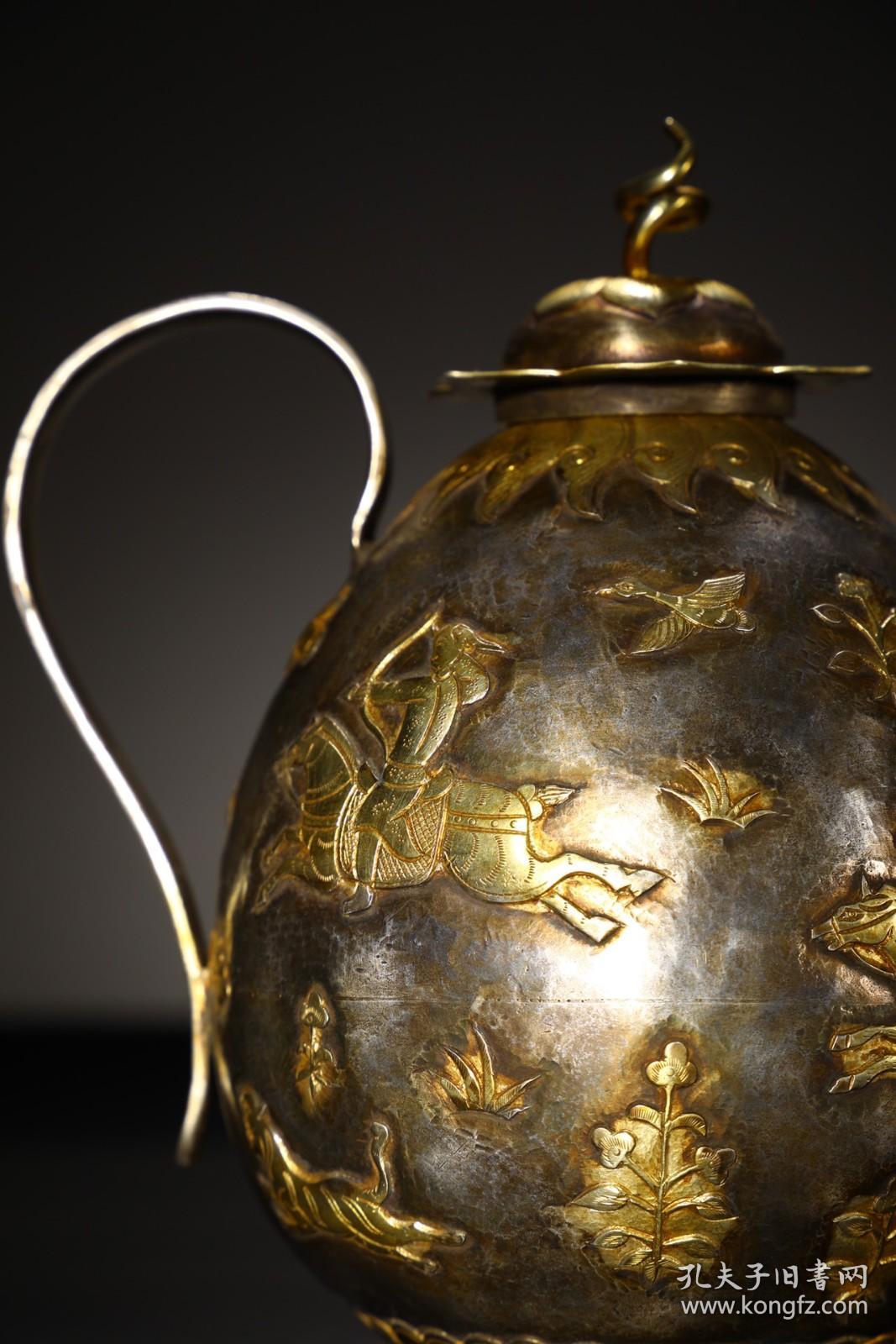 旧藏 鎏金狩猎纹壶.
