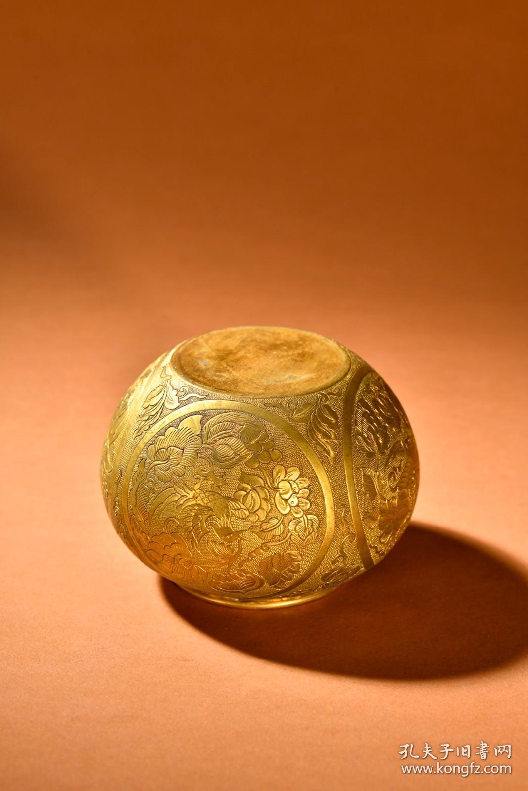 唐代 银鎏金炸珠人物摆件