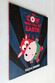 The Cow Who Fell to Earth（平装大16开原版外文书）