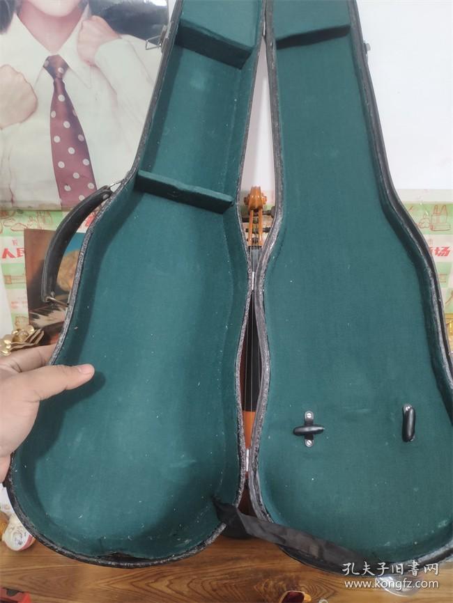 上世纪70-80年代中国制造鹦鹉牌小号小提琴民俗怀旧老乐器.