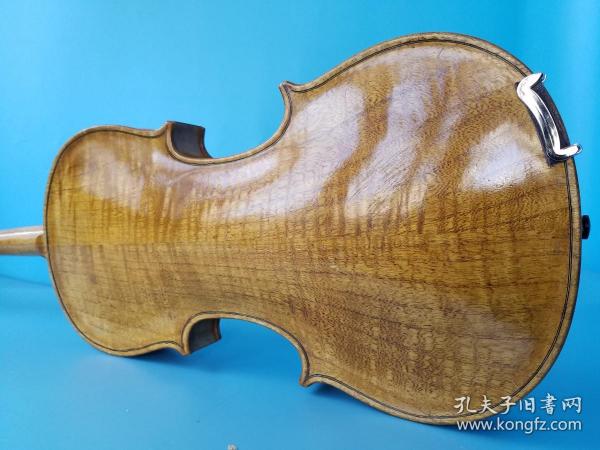 老虎纹琴，红木指板，虎纹美丽，琴身弧度大，4/4小提琴，年份老琴，品相难得！
