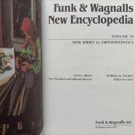 funk&wagnalls new encyclopedia 19