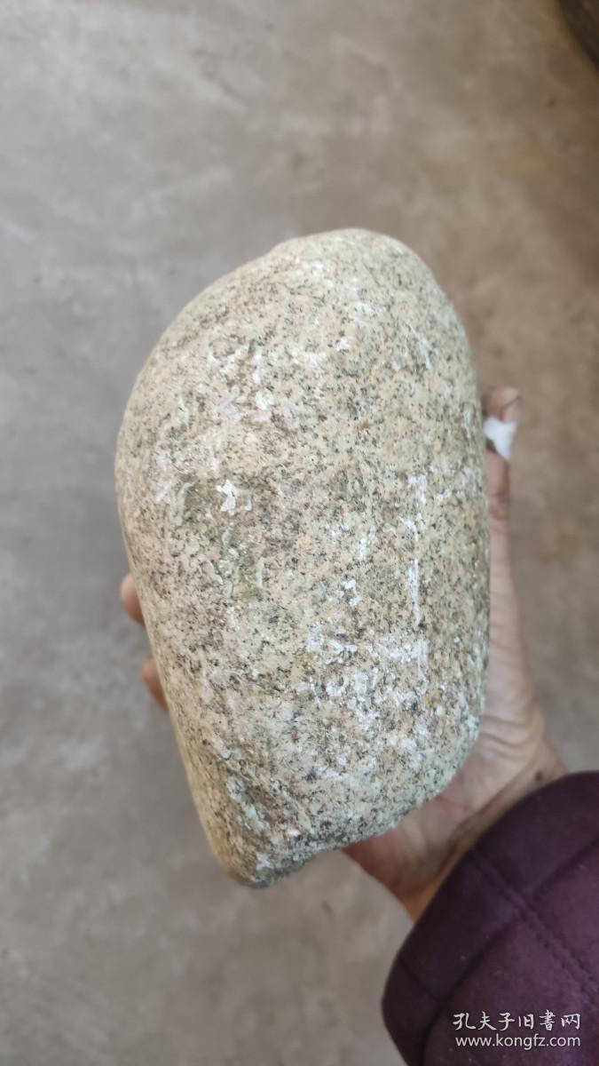 奇石夜光石荧光石原石一块16厘米15厘米9厘米重740市斤绿光