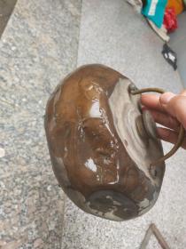老铜壶一把紫铜二龙戏珠图案{有磕碰不漏水}可以正常使用