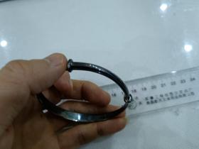 纯银银镯，自然老花包浆，蛤蜊光泽