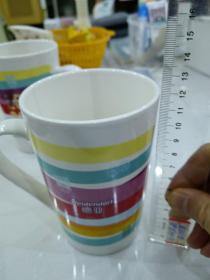德运牛奶纪念水杯，彩虹杯，2022年牛奶纪念杯，少见，单个价