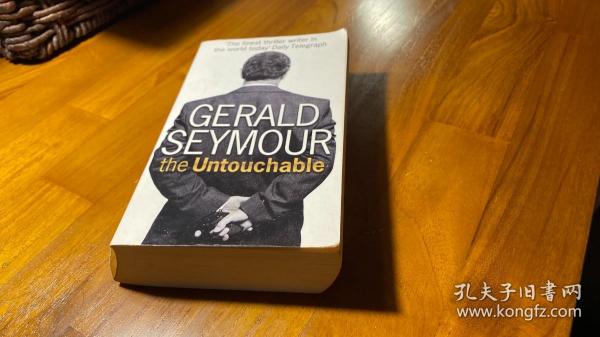 英文原版  the  untouchable