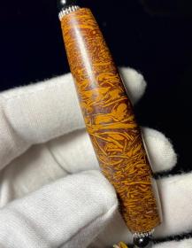 古天珠，至纯天珠，神秘的“金丝纹古天珠”，远古“金丝楠古天珠”，极为稀有，“黄金丝古天珠”，极为罕见，千年不世出的老天珠，包浆醇厚，神韵十足，神秘远古天珠，古天珠神器中之珍品，可遇不可求，难得一见，真正的古老天珠