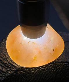 水冲玉髓原石，独特，“水冲黄玉髓籽料”极为稀有，罕见，珍贵，“水冲籽料”原石，极品少有，独特，温润，纯天然玉髓籽料，肉质细腻，收藏级别，非常稀有了，大自然的神奇造化，可遇不可求，值得永久收藏