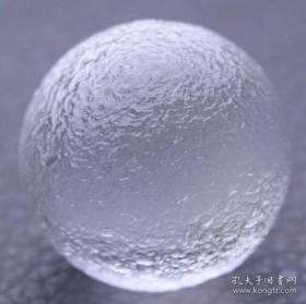 冰雪陨石，南极陨石，“纯洁无瑕陨”独特，稀有，珍贵，摩拉维亚白冰陨石，冰陨石原石，手感细腻光滑，颜色漂亮，打灯透光，极为稀有罕见，可遇不可求，值得永久收藏品藏