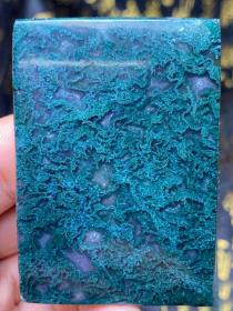 玛瑙吊坠，玛瑙吊牌，纯天然水草玛瑙吊牌“绿水草”，稀有，极为罕见，万里挑一，回馈朋友们，“满水草”非常稀有，珍贵，难得，收藏和佩戴的珍品，可遇不可求的珍品，极品，孤品