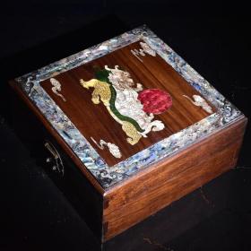 珍藏花梨木镶嵌贝壳螺钿古兽四方盒子