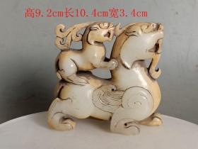 战汉和田玉兽摆件