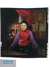 3851 北京电影制片厂剧照反转片 明星美女 1981年 《海囚》