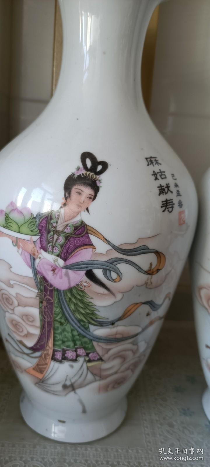 上世纪七八十年代中国湘南酒厂出品麻姑献寿酒大酒瓶一对高315厘米