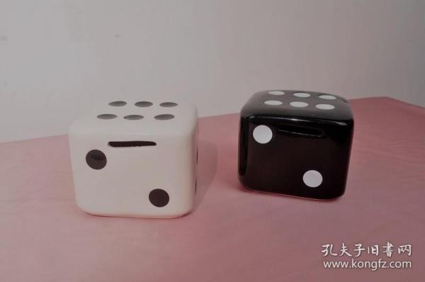 全網唯一全新外銷瓷黑+白對色骰子儲錢罐一套兩個便宜出