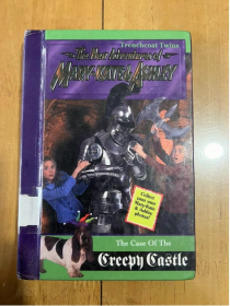 The New Adventhres of MARY·KATE&ASHLEY The Case Of The Csreepg Csastle 令人毛骨悚然的城堡案（玛丽-凯特和阿什利的新历险记，第19号）（玛丽-凯特和阿什利的新历险记，19） 英文版 精装 库存旧书