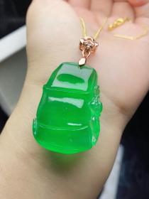 清代天然翡翠冰种满绿步步高升尺寸37X27X10