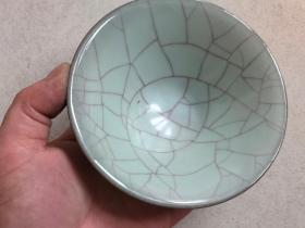瓷碗