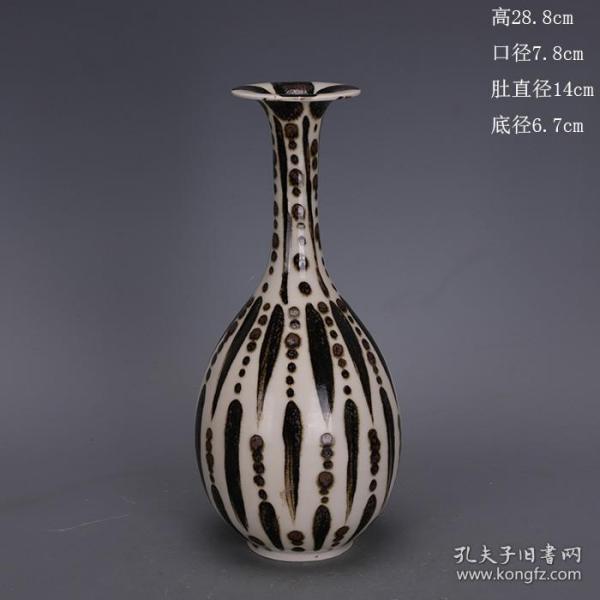 宋代定窑白釉手绘点彩胆瓶