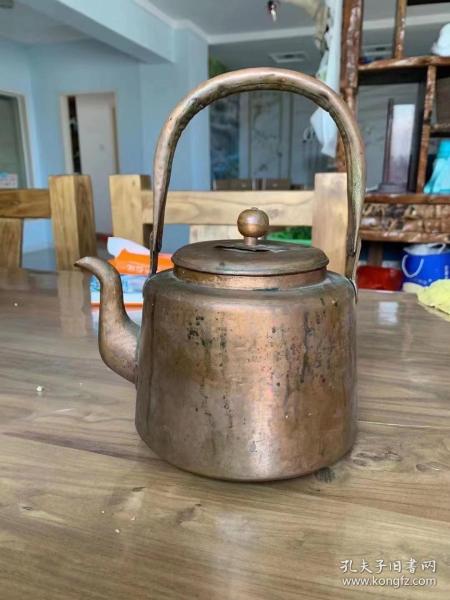 下鄉剛收的一把民國紅銅老茶壺，內溜錫，全品無瑕疵，正常使用