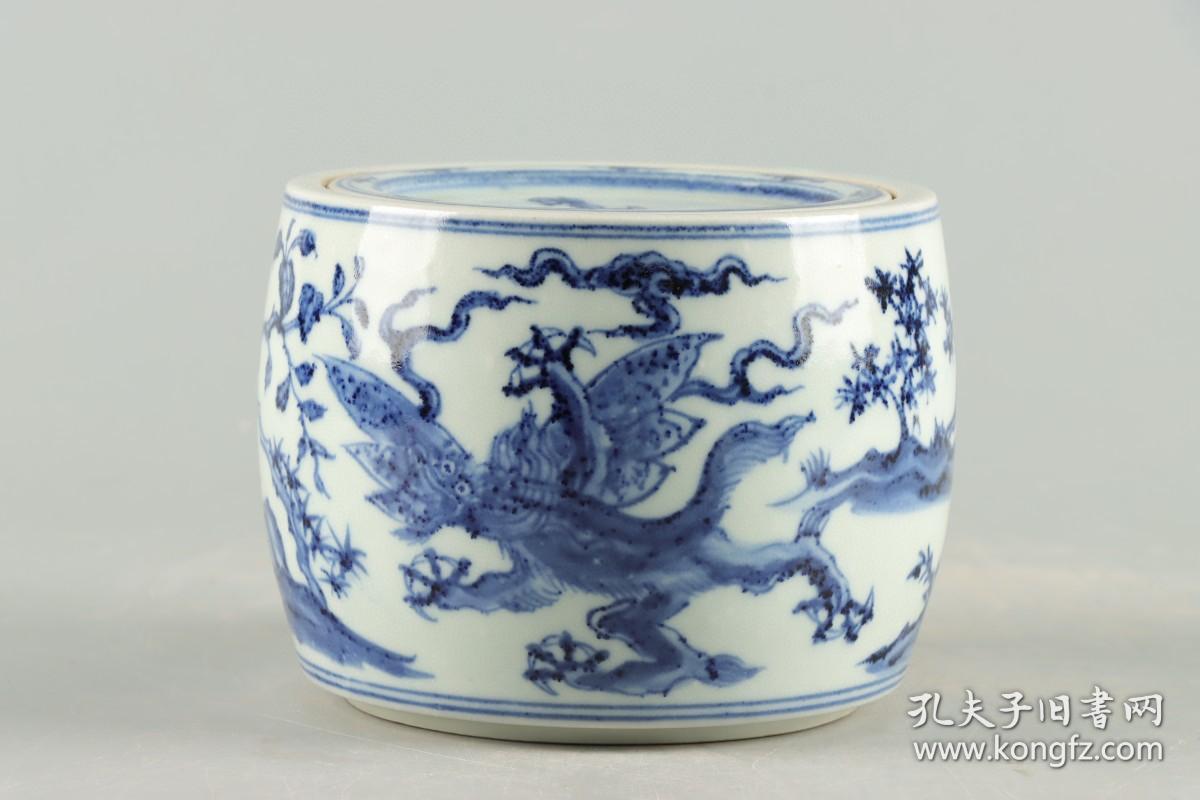 明宣德-青花瑞兽麒麟花卉纹蟋蟀罐