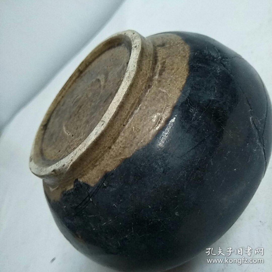 民国黑釉小油罐残