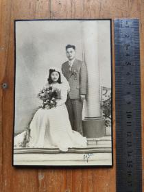 1950年结婚照一张