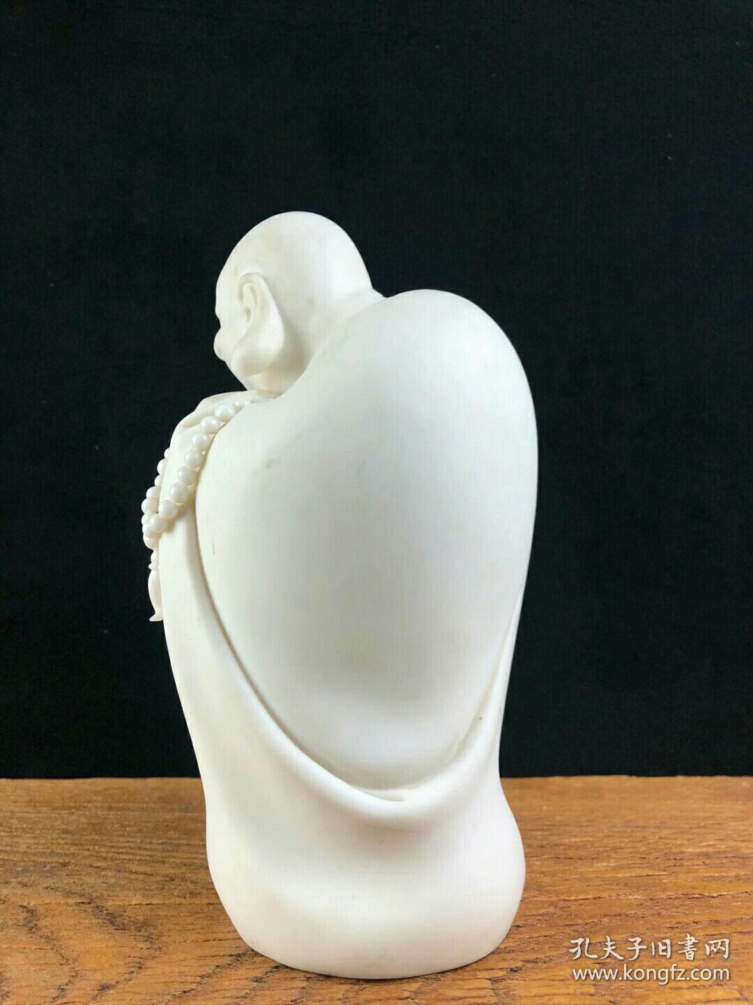 民国德化窑弥勒佛摆件,名家之作,开脸慈祥,通体施白釉,胎质洁白透亮