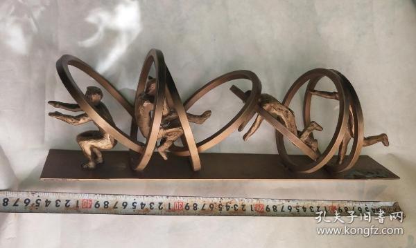 刘毅城市雕塑作品一件‘铜质’（保真！）鲁迅美术学院教授。长45厘米，高1厘米