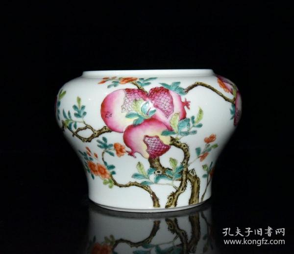 粉彩瓷器