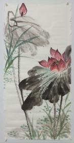 品差，有好多裂，无款纯手绘三尺条幅国画荷花作品书画水墨画牡丹画精品字画条幅写意花鸟画