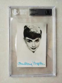 好莱坞女神 赫本 Audrey Hepburn 1955年亲笔签名《战争与和平》宣传照 BAS鉴定 顶级签名照