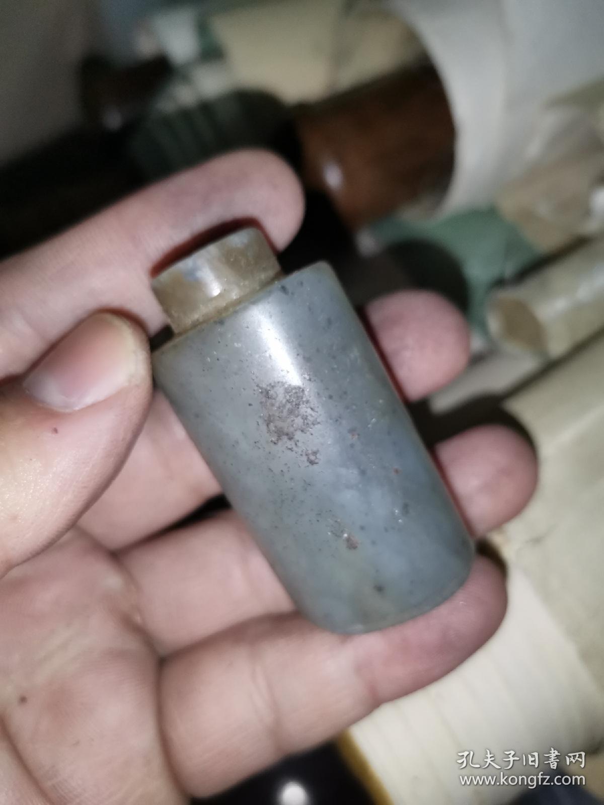 传世老包浆清代中医药瓶玉鼻烟壶