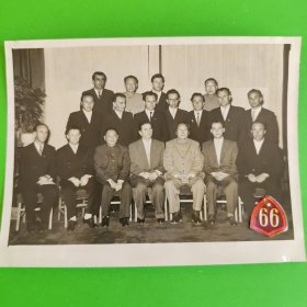 P2.毛泽东主席，邓小平同志会见阿尔巴尼亚劳动党代表团。 50年代原版照片。不是七八十年代翻拍重洗，著名红色摄影家孟庆彪摄。