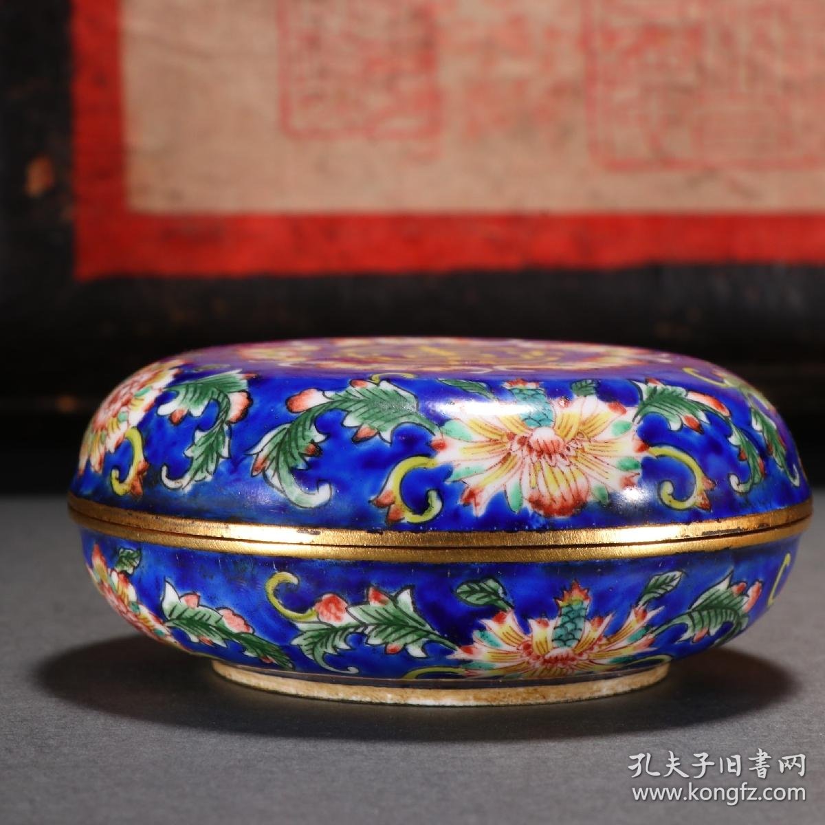 岫玉印章一对.规格:大高6.8㎝宽4.3㎝重172g,小高7.4㎝宽3㎝重87g