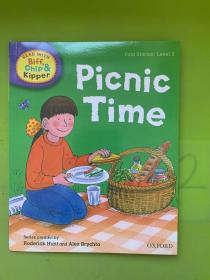 READ WITH Biff Chip'& Kipper   First Stories: Level 2 Picnic Time 一本 以圖片為準