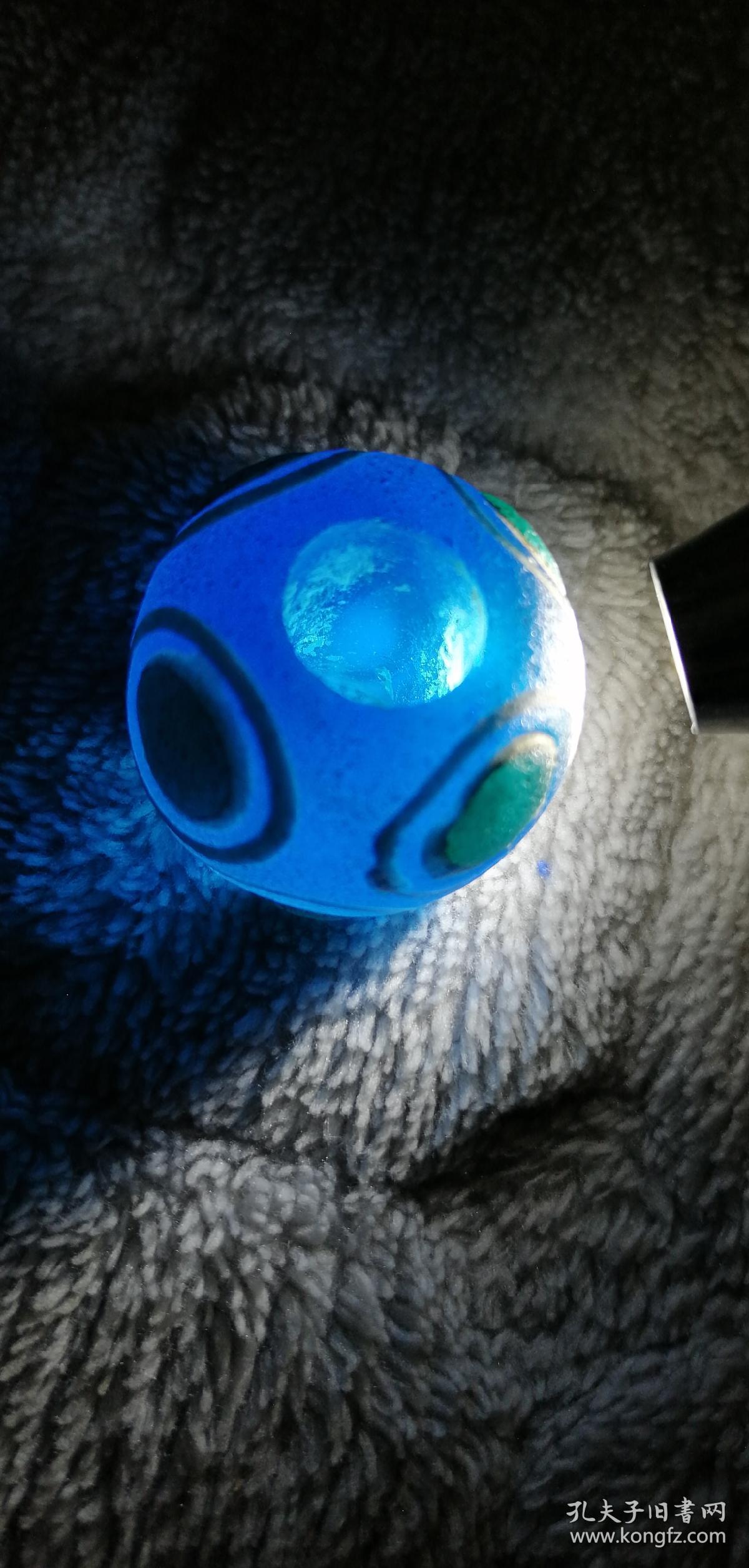 超大的一颗清代或者民国仿战国的蜻蜓眼的蓝色老琉璃珠子.直径2.