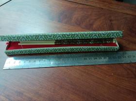 上世纪出口创汇时期 景泰蓝 镶骨筷子，尺寸长21厘米，全新。