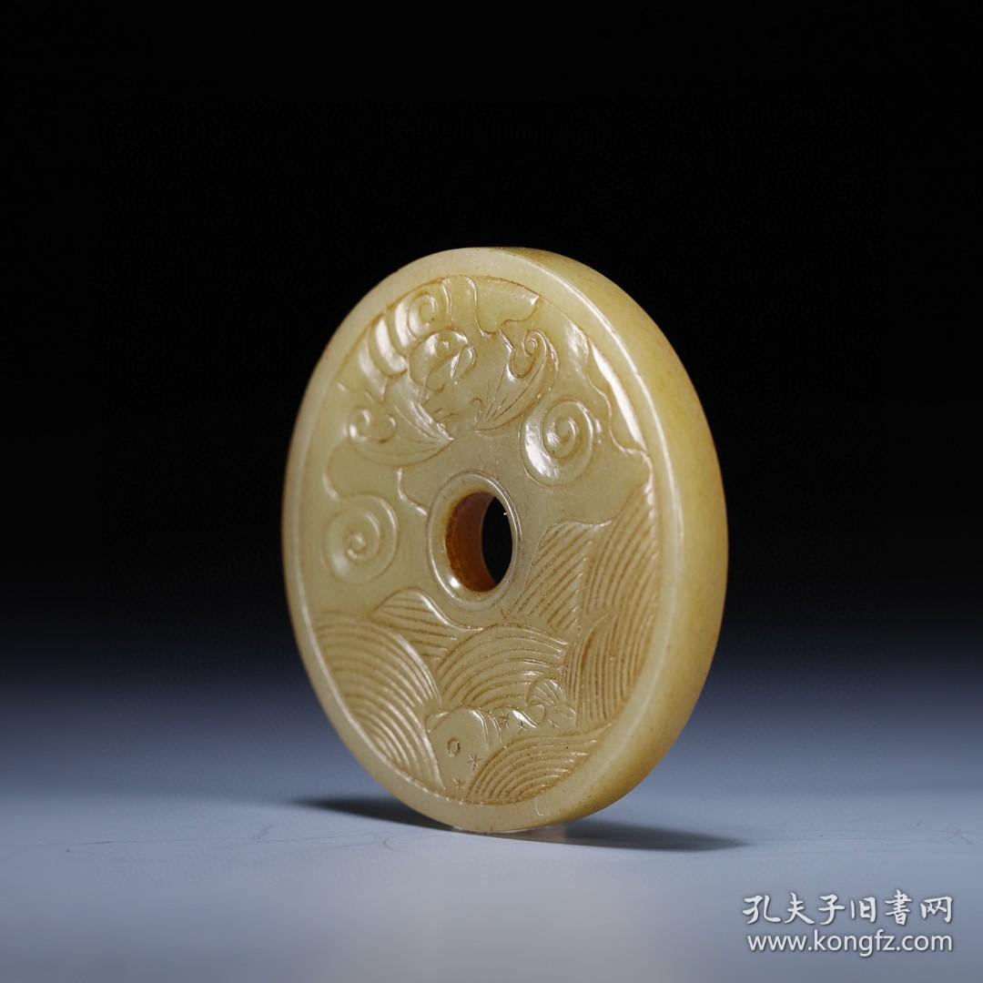 回流, 和田黄玉云纹玉璧,尺寸:5.2**0.6厘米,重37.3克!