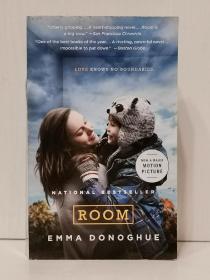 爱玛·多诺霍《房间 》     Room by Emma Donoghue [ Little, Brown and Company 电影剧照版 ]（爱尔兰文学）英文原版书