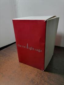 Twilight Saga 5 Book Set (White Cover)  暮光之城(白色圣诞套装5册)