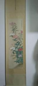四尺对开花卉图。本幅作品标注为临摹作品，成本价出售 ，不退货