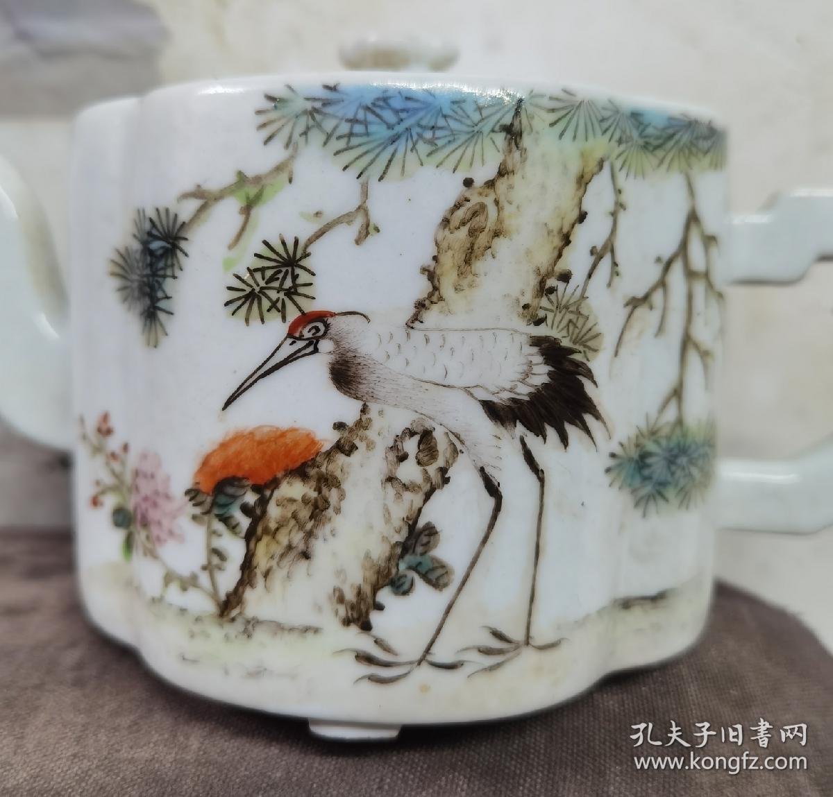 晚清瓷绘名家汪章浅绛彩松鹤图茶壶