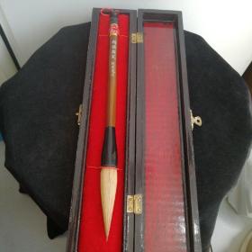 老毛筆（精狼提筆）筆桿長21厘米，出峰6.5厘米，具體請閱圖