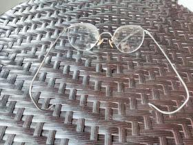 民国时期银镜框水晶近视眼镜