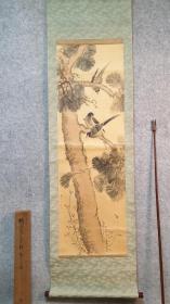 F 072号  带原盒瓷质轴头著名南画名家（山本梅逸）绢本手绘《松鹊图》